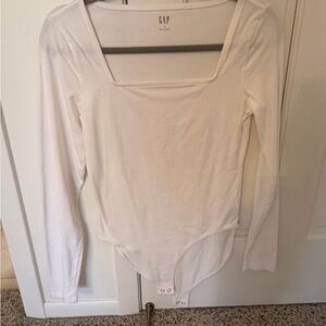 GAP Women's Cream Long Sleeve Bodysuit